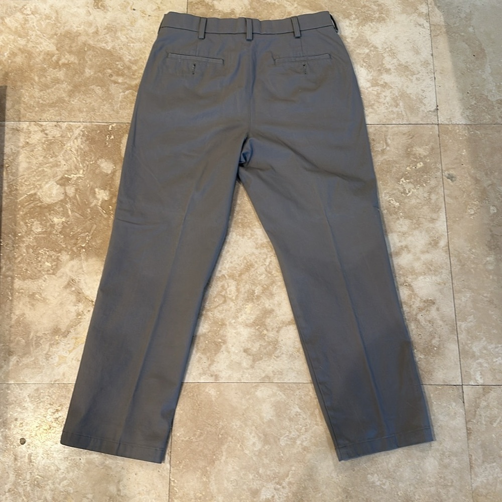 Croft & Barrow Classic Fit Gray Pants - Picture 2 of 2